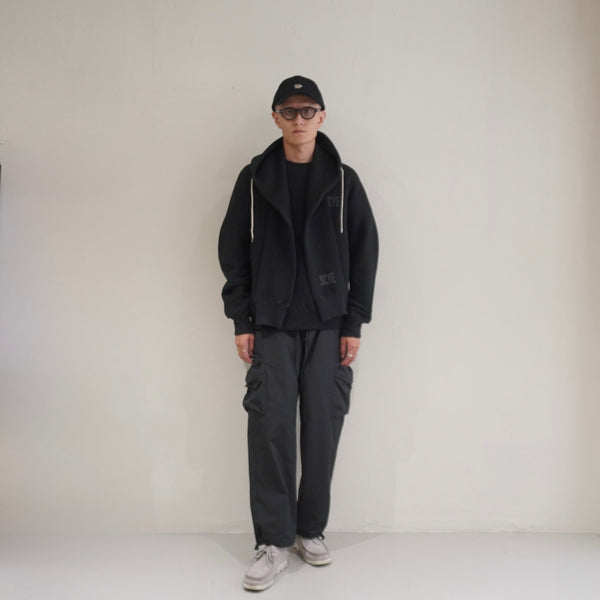 SCYE BASICS「Fleece Back Jersey」──スウェットを、日常着としてきれいに着る