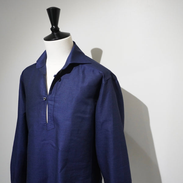 カプリシャツとは？大人が選ぶ“ちょうどいい一枚”