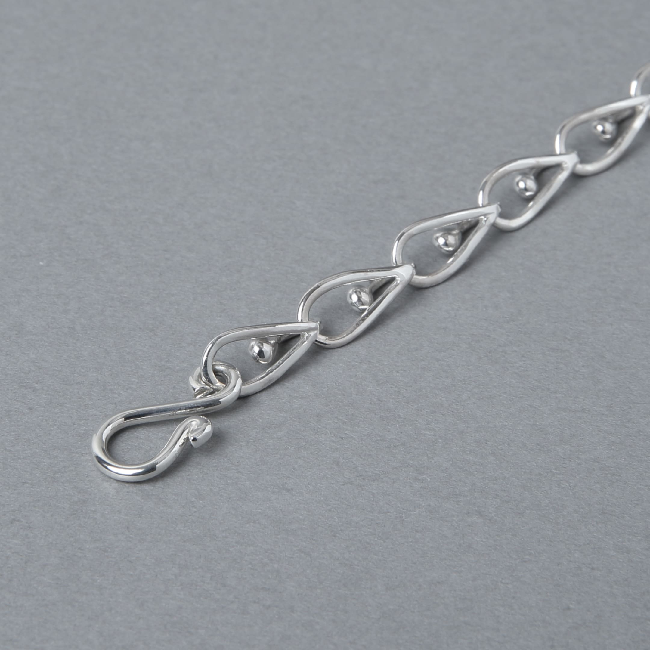 シルバー925 シルバーバングル ブレスレット - スタイリッシュな