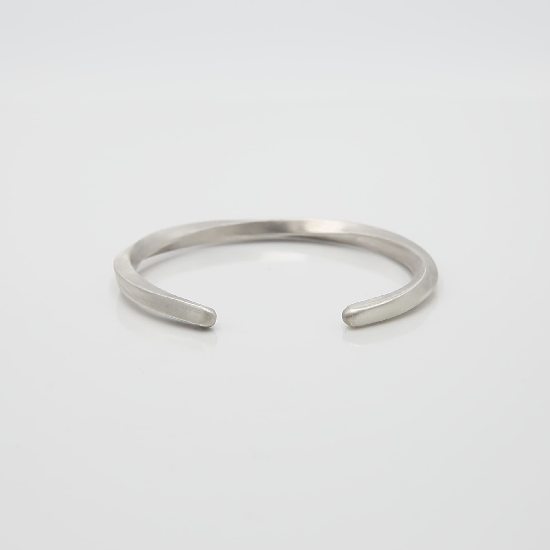 [NINENINE] シルバー925 バングル ｜幅4mm｜21-B-001