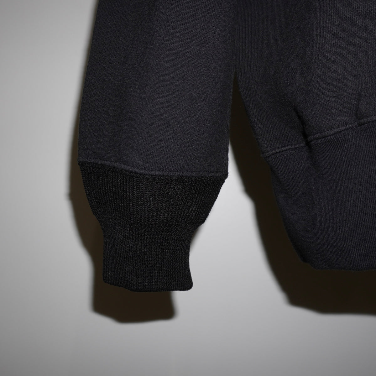 [BRU NA BOINNE] Braigh Turtle Sweat