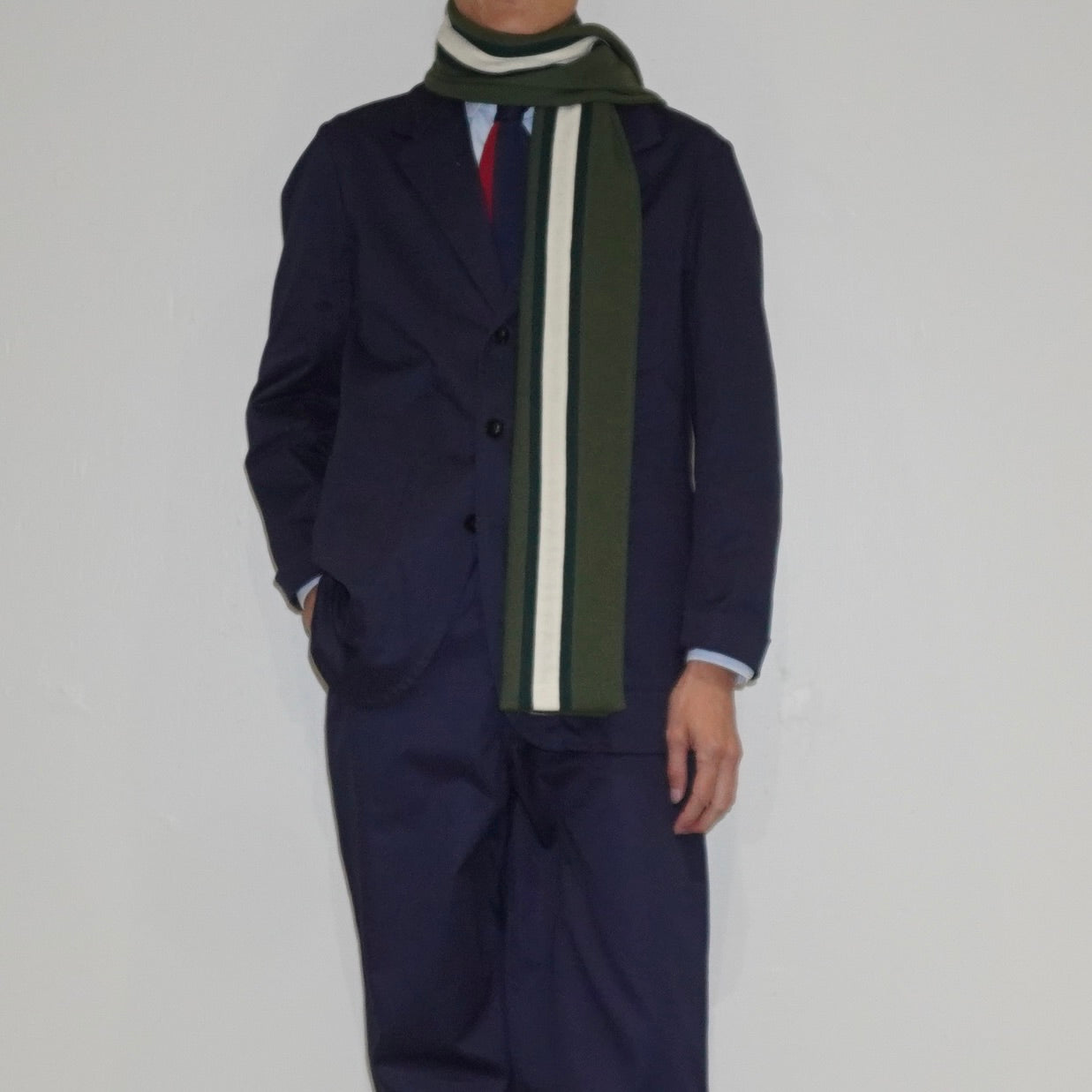 [A.E. CLOTHIER] School Muffler