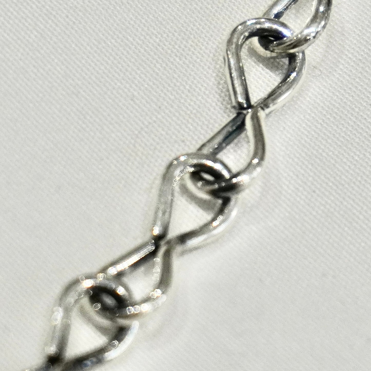 [BRU NA BOINNE] Hand - Twisted Chain Necklace ブルーナボイン ハンドツイストチェーンネックレス - apartir Online Store アパルティール セレクトショップ