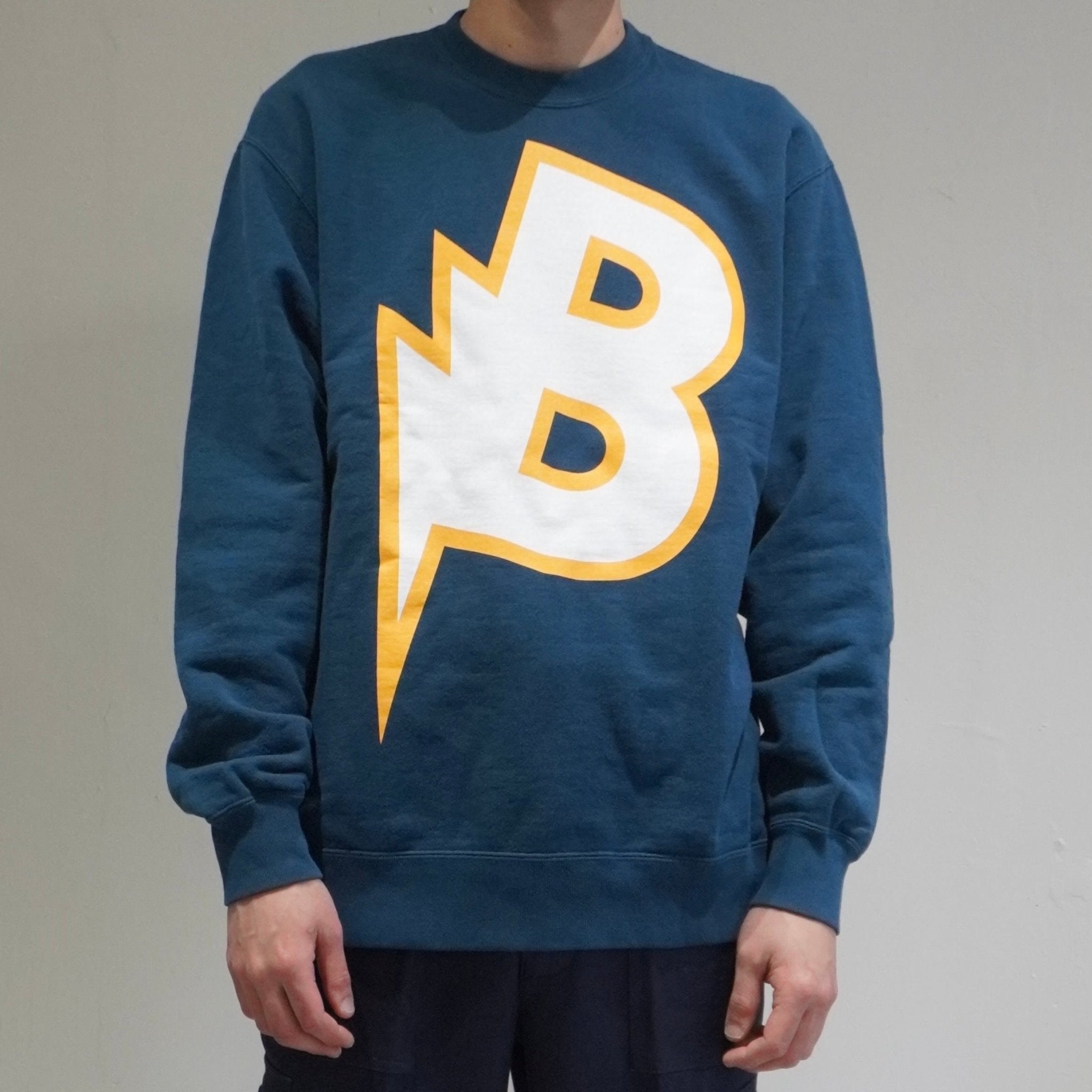 [BRU NA BOINNE] STUN B ブルーナボイン スタン ビー スエット - apartir Online Store アパルティール セレクトショップ