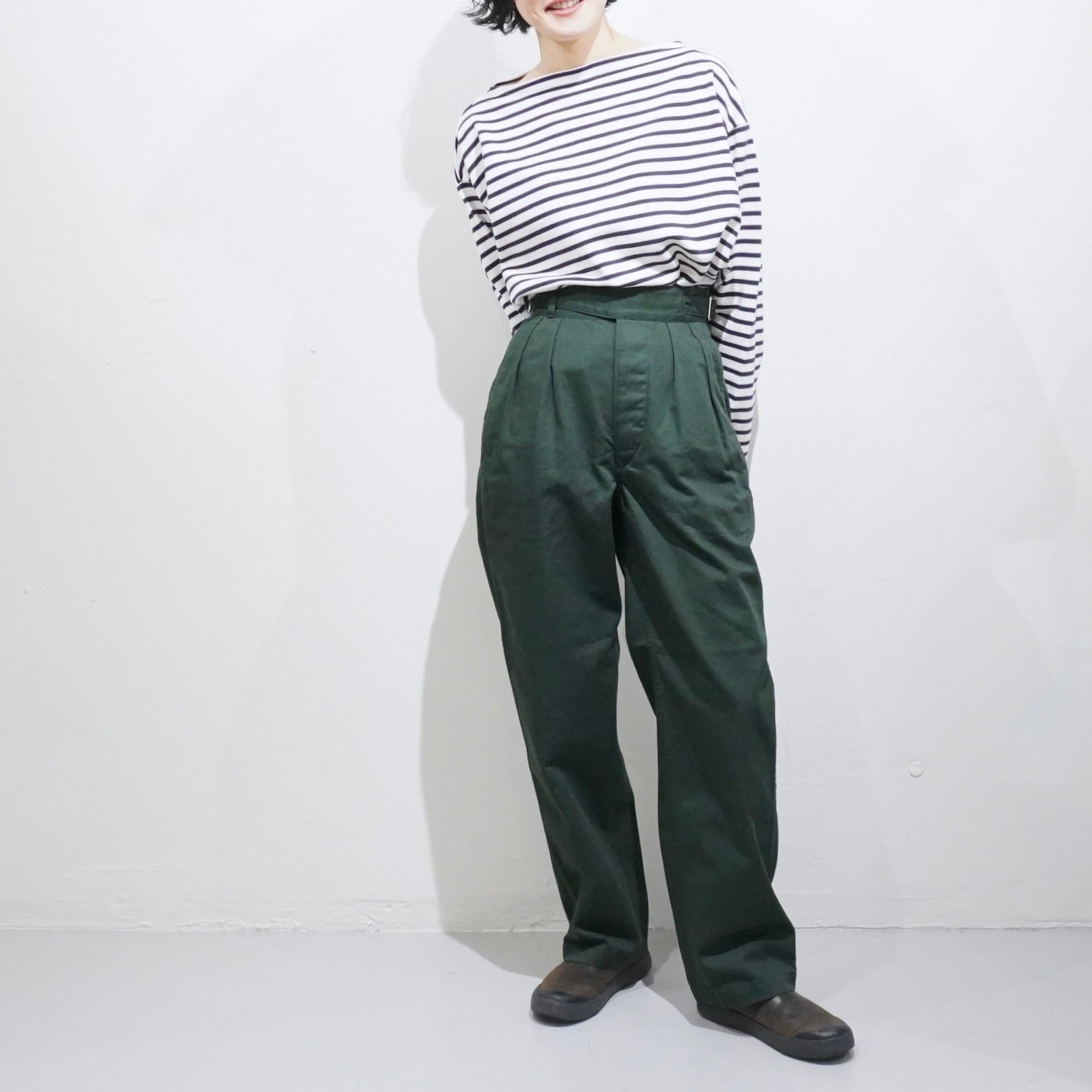 LENO] SIDE BELTED GURKHA TROUSERS WOMENS リノ グルカ トラウザーズ- apartir – apartir  Online Store