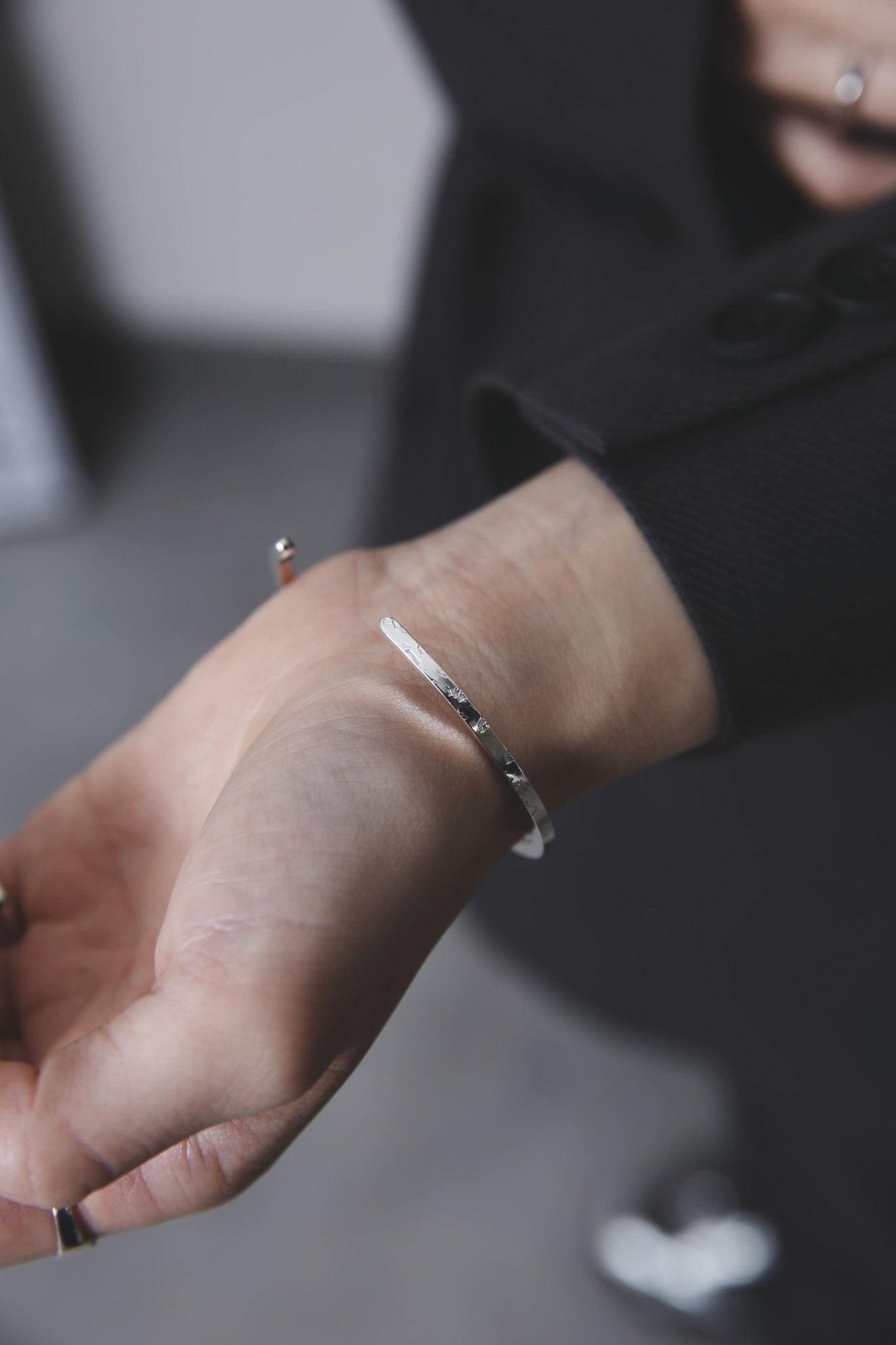 [NINENINE] シルバー925 バングル｜いぶし加工なし｜24 - B - 013 - apartir Online Store アパルティール セレクトショップ