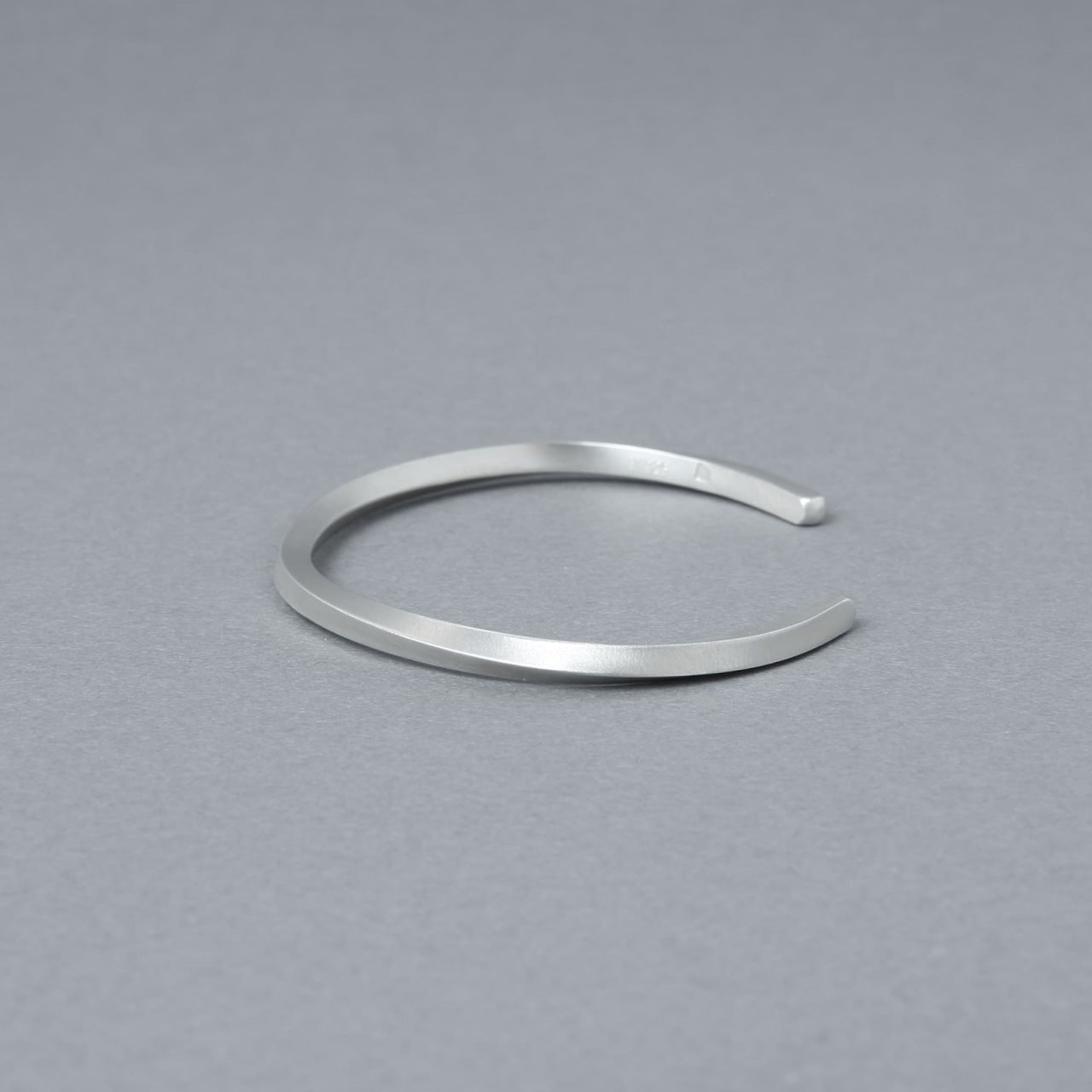 [NINENINE] シルバー925 バングル ｜幅3mm｜21 - B - 002 - apartir Online Store アパルティール セレクトショップ