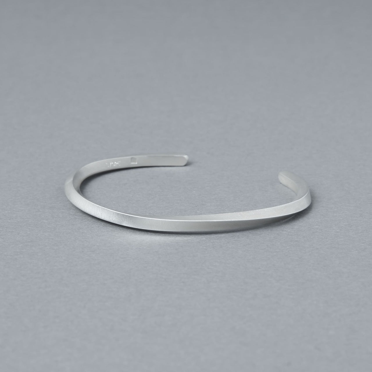 [NINENINE] シルバー925 バングル ｜幅3mm｜21 - B - 002 - apartir Online Store アパルティール セレクトショップ
