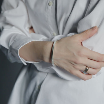 [NINENINE] シルバー925 バングル ｜幅4mm｜21 - B - 001 - apartir Online Store アパルティール セレクトショップ