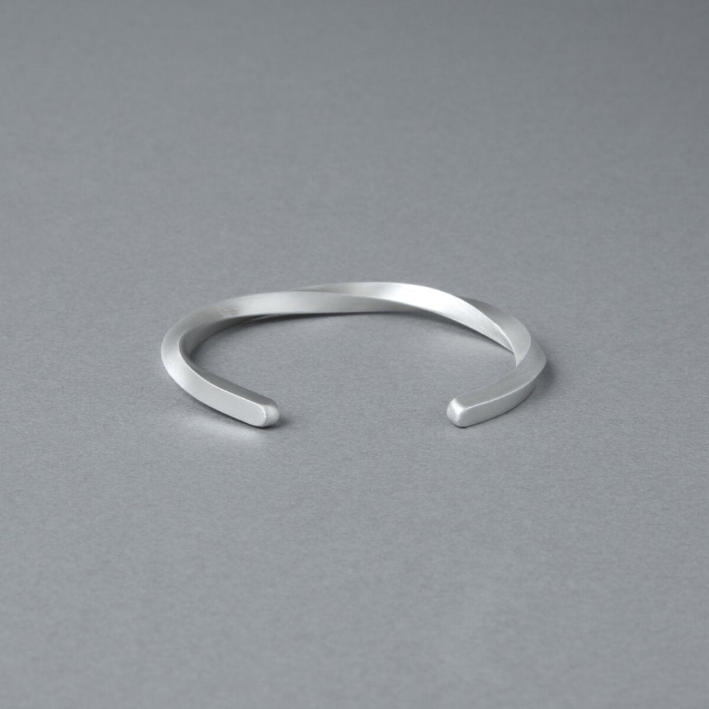 [NINENINE] シルバー925 バングル ｜幅4mm｜21-B-001 - apartir Online Store アパルティール セレクトショップ