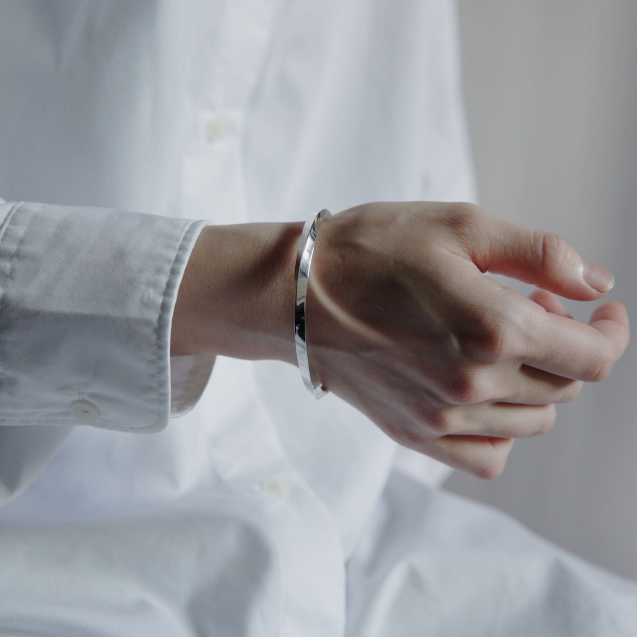 [NINENINE] シルバー925 バングル ｜幅4mm｜21 - B - 004 - apartir Online Store アパルティール セレクトショップ