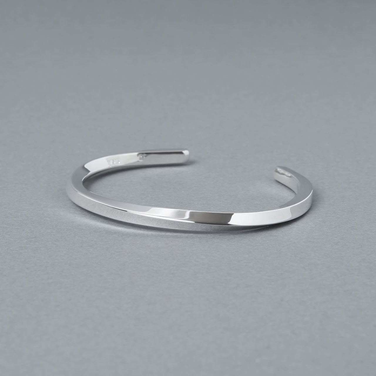 [NINENINE] シルバー925 バングル ｜幅4mm｜21 - B - 004 - apartir Online Store アパルティール セレクトショップ