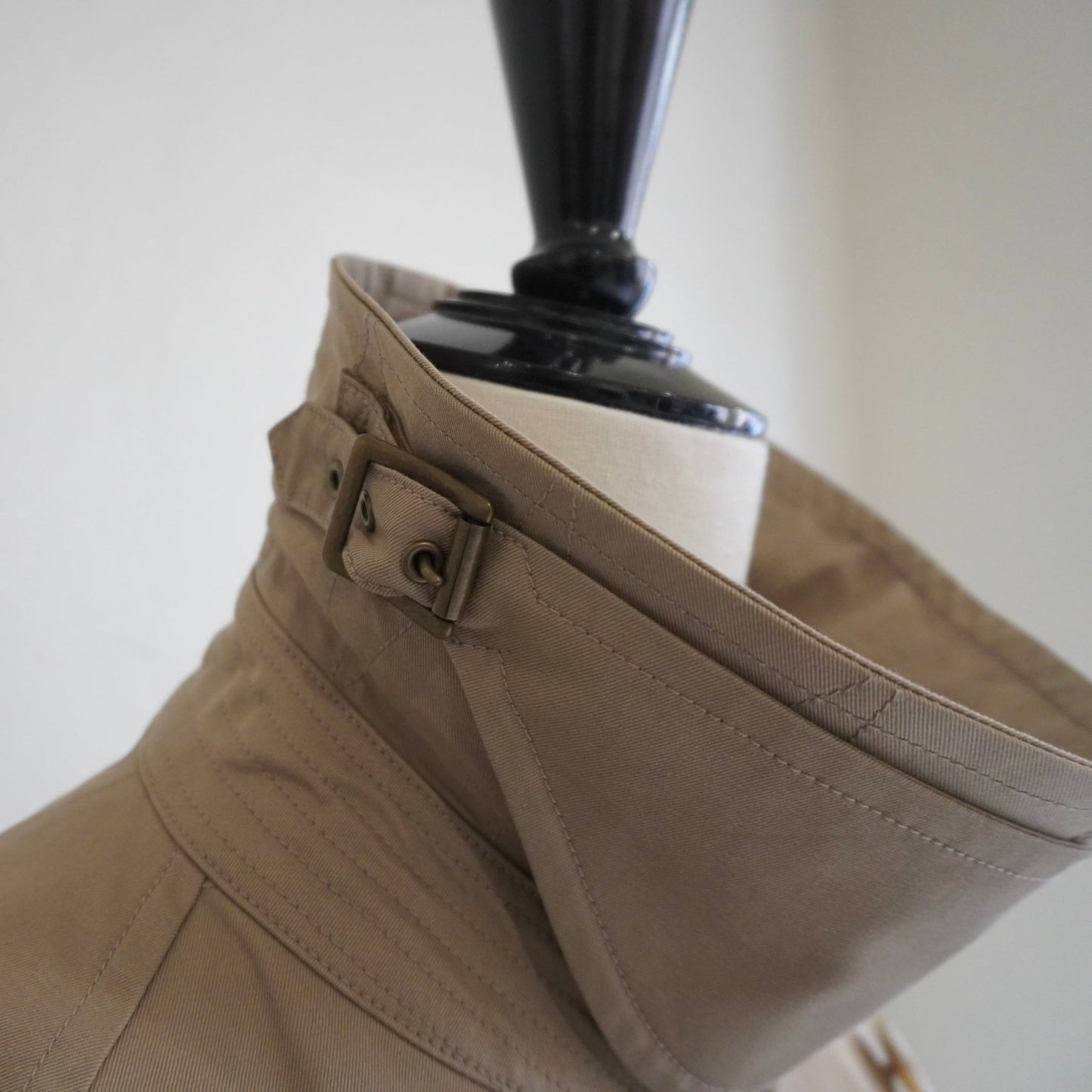 [SCYE BASICS] FINX COTTON Gaberdine Trench Coat フィンクスコットン ギャバジン トレンチコート - apartir Online Store アパルティール セレクトショップ