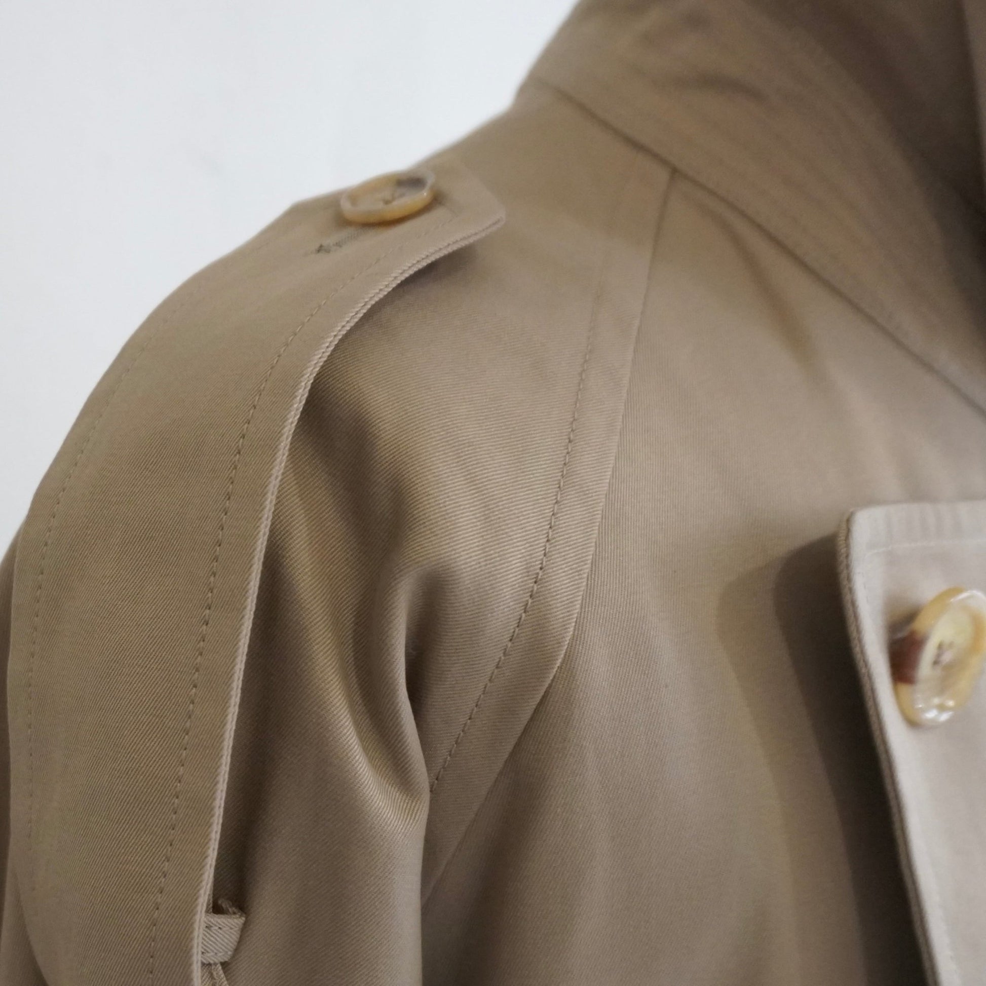 [SCYE BASICS] FINX COTTON Gaberdine Trench Coat フィンクスコットン ギャバジン トレンチコート - apartir Online Store アパルティール セレクトショップ