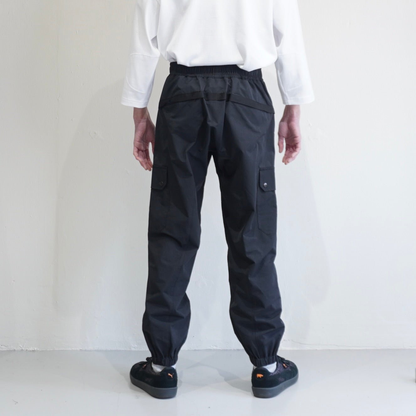 [SCYE BASICS] High Density Mil Cloth Multi Pocket Active Pants 高密度ミル マルチポケット アクティブ パンツ - apartir Online Store アパルティール セレクトショップ