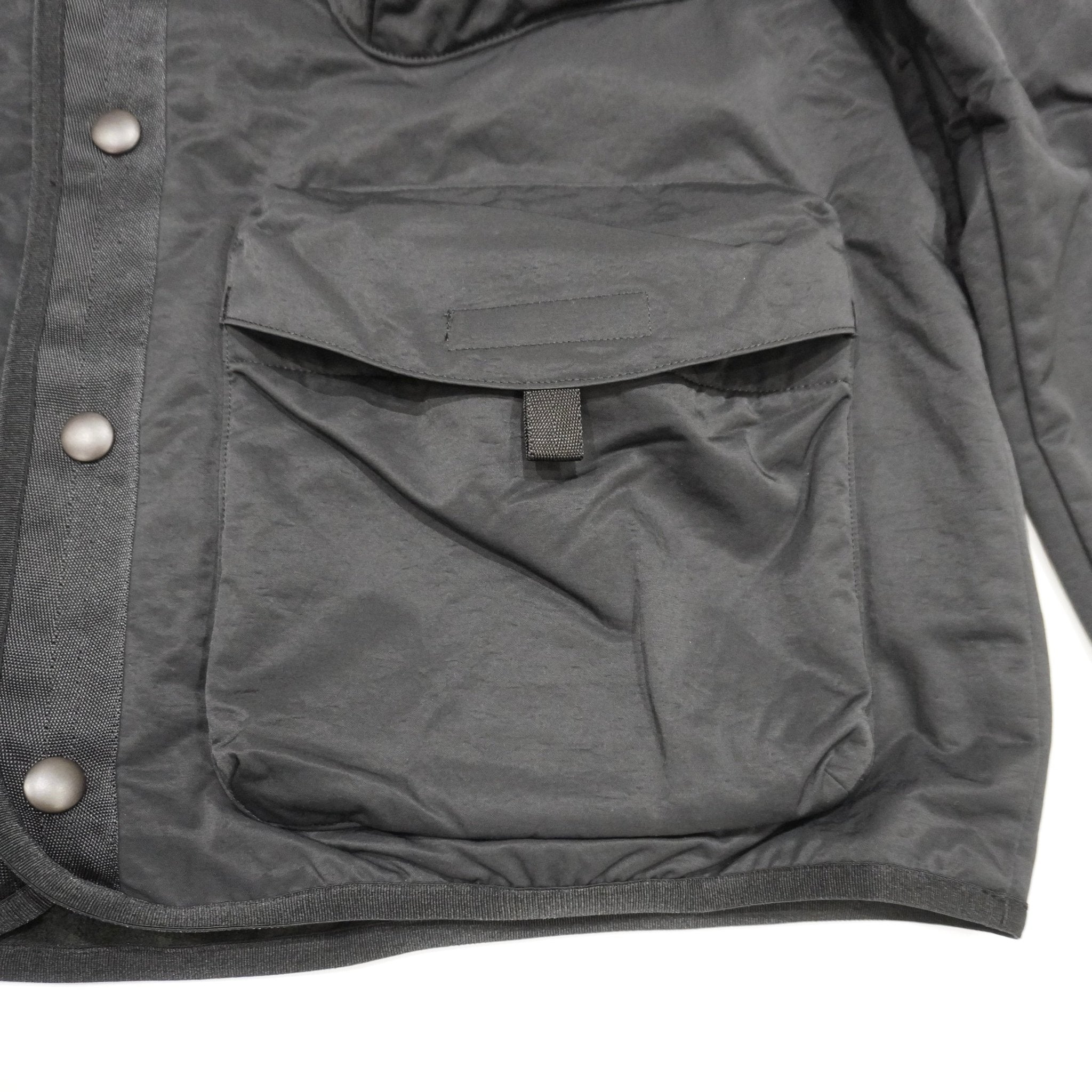 [Scye] High Multi Taslan Nylon Twill Collarless Jacket ハイマルチタスラン ナイロンツイル カラーレスジャケット - apartir Online Store アパルティール セレクトショップ