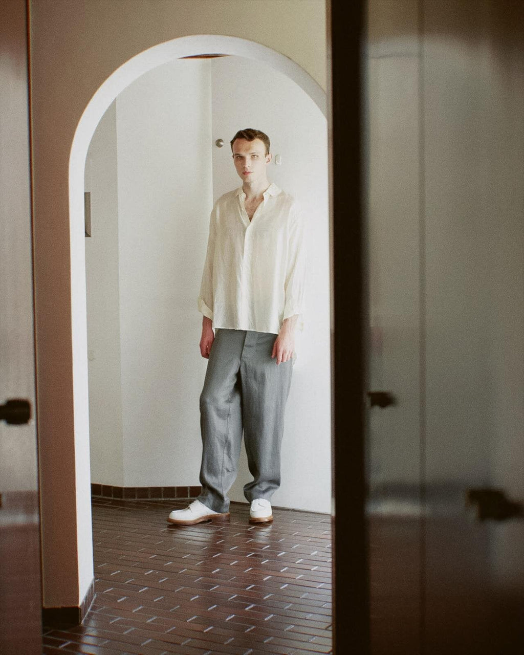 [SCYE] Linen Sateen High Back Trousers - apartir Online Store アパルティール セレクトショップ