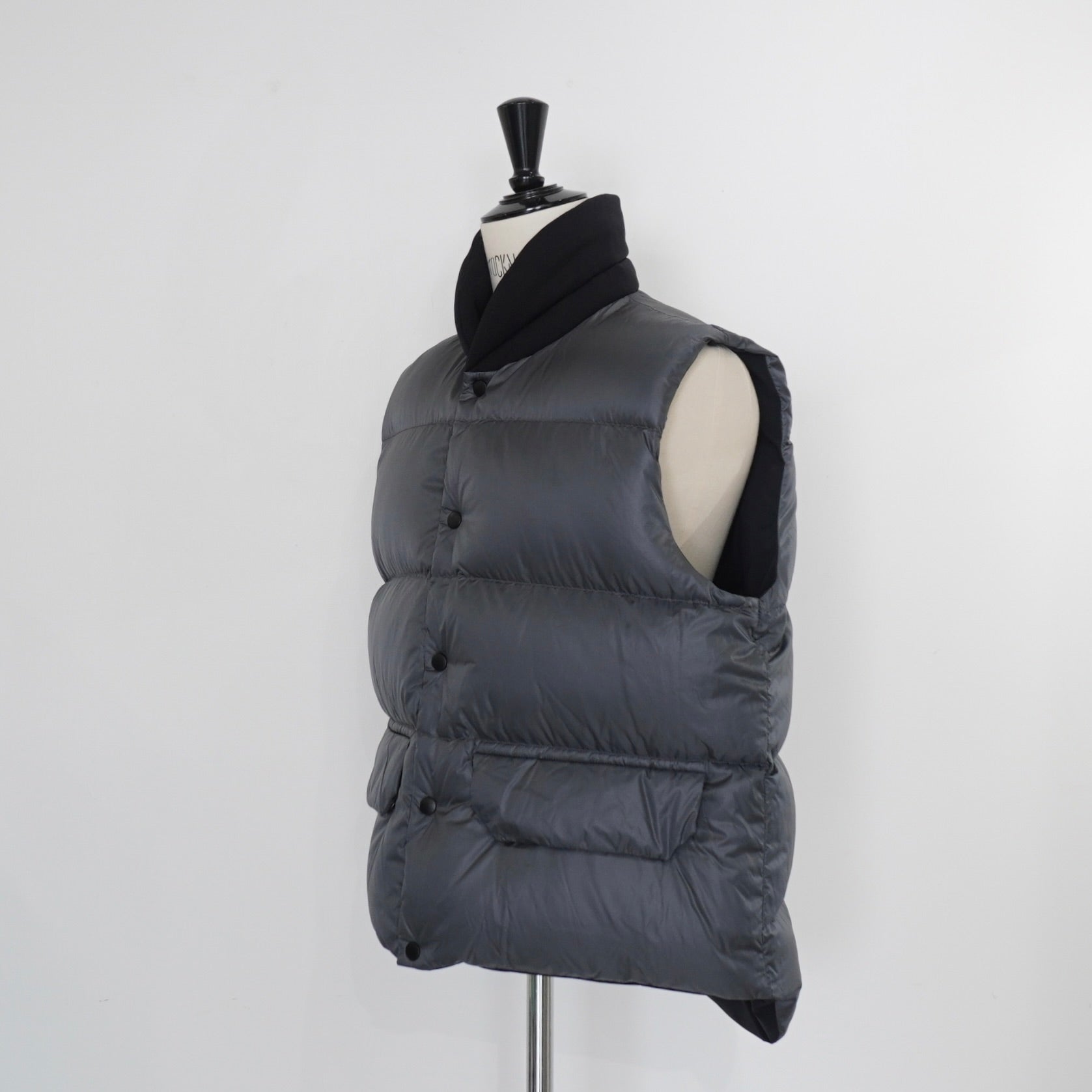 [SCYE] Nylon Stretch Reversible Down Vest サイ ナイロン ストレッチ リバーシブル ダウンベスト - apartir Online Store アパルティール セレクトショップ
