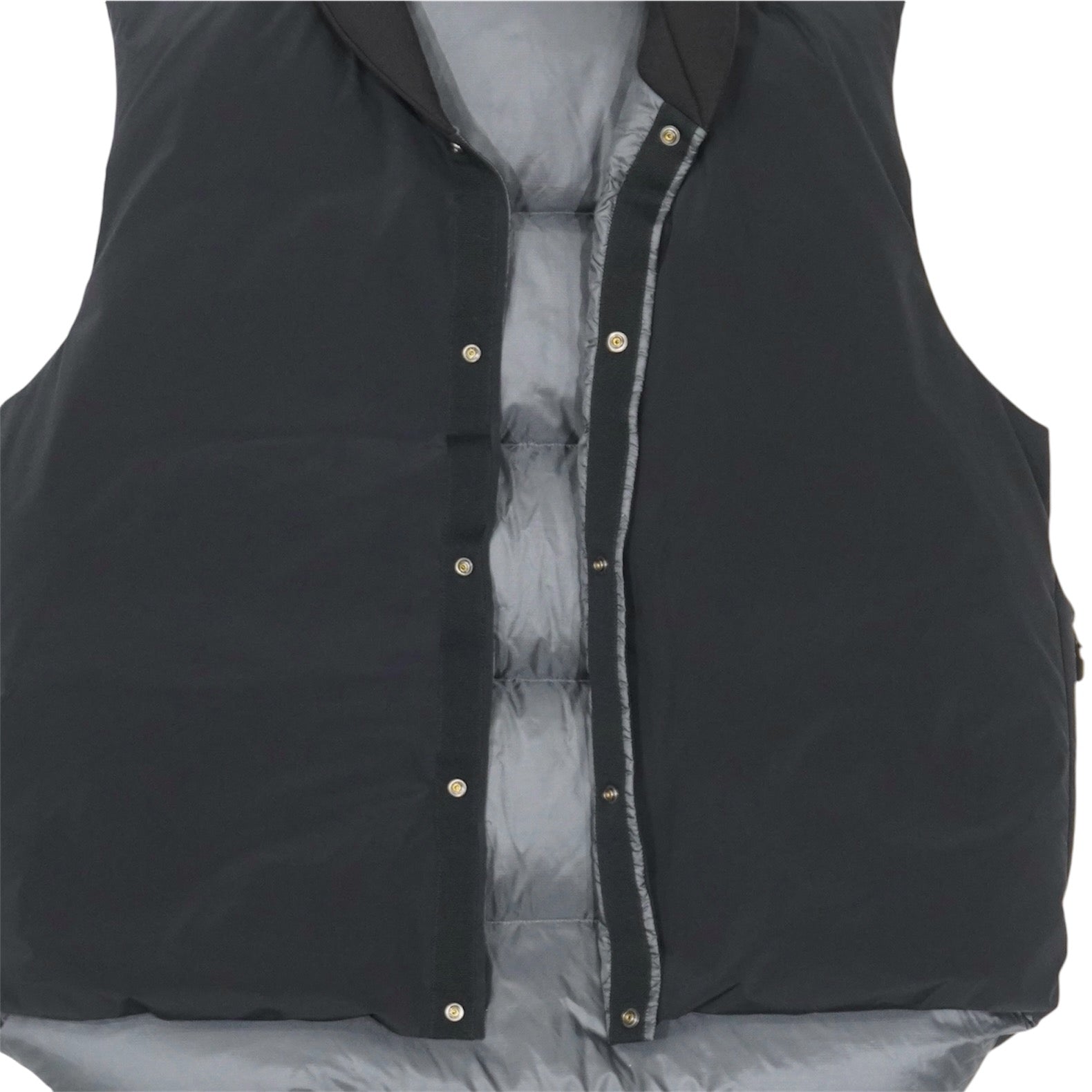 [SCYE] Nylon Stretch Reversible Down Vest サイ ナイロン ストレッチ リバーシブル ダウンベスト - apartir Online Store アパルティール セレクトショップ
