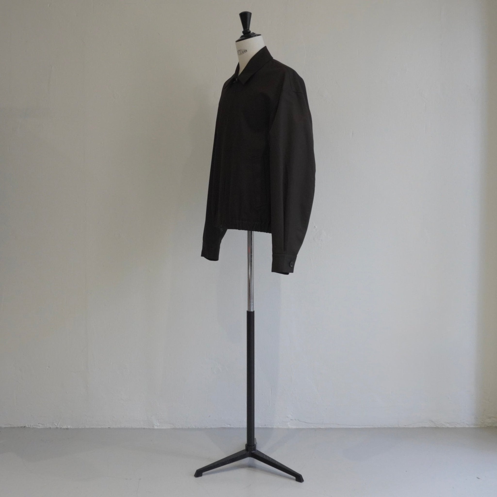 [SCYEBASICS] FINX COTTON Gaberdine Blouson Jacket フィンクスコットン ギャバジン ブルゾン - apartir Online Store アパルティール セレクトショップ