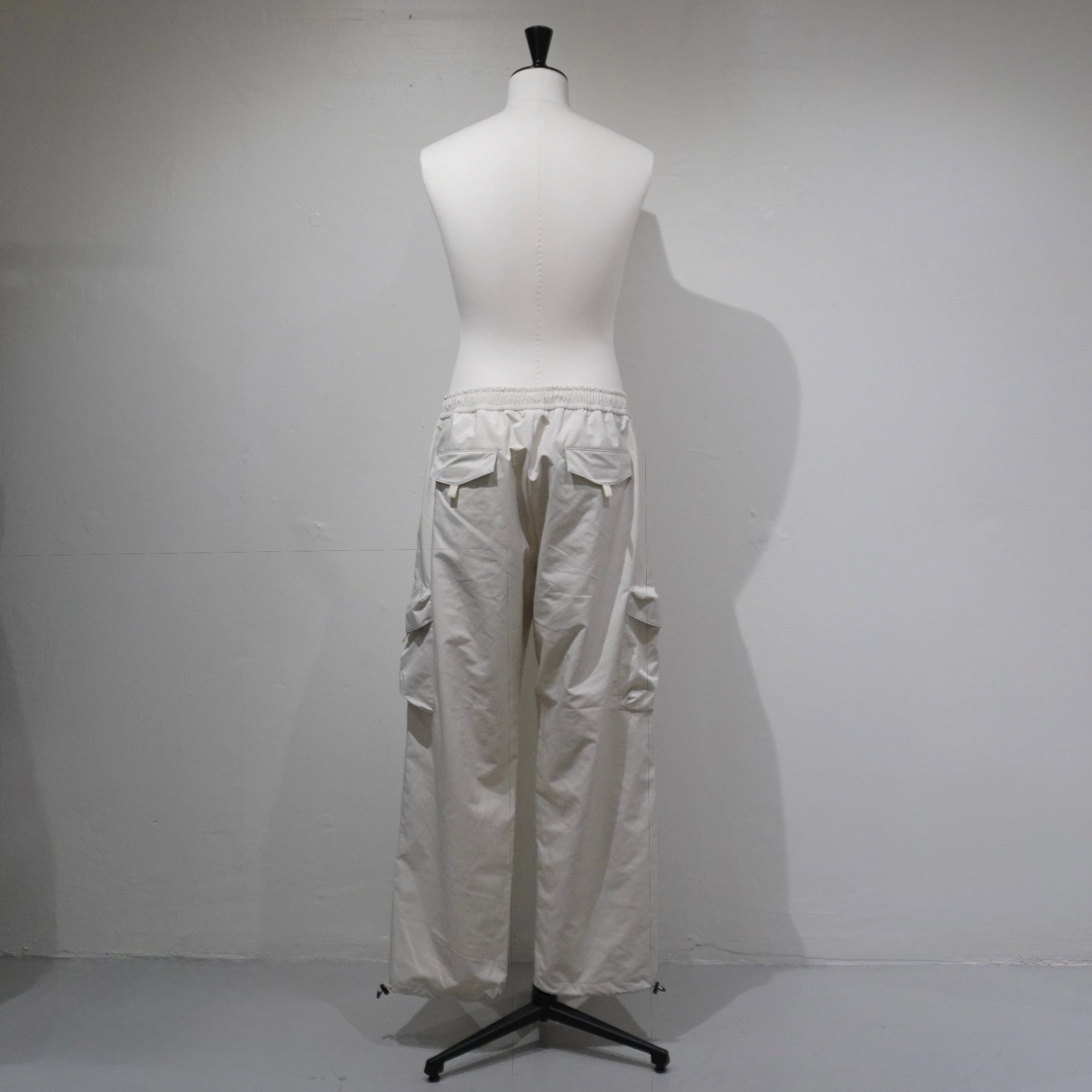 [SCYEBASICS] High Density Mil Cloth Cargo Trousers - apartir Online Store アパルティール セレクトショップ