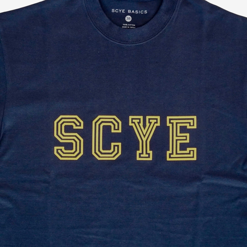 [SCYE BASICS] Logo - Flocked T-Shirt サイベーシックス ロゴ フロッキープリントTシャツ - apartir Online Store アパルティール セレクトショップ