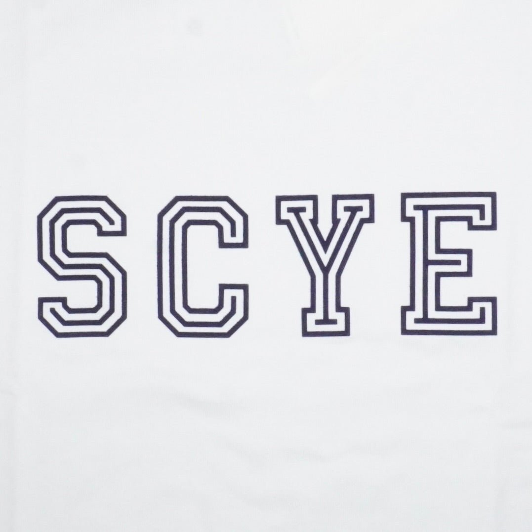 [SCYE BASICS] Logo - Flocked T-Shirt サイベーシックス ロゴ フロッキープリントTシャツ - apartir Online Store アパルティール セレクトショップ