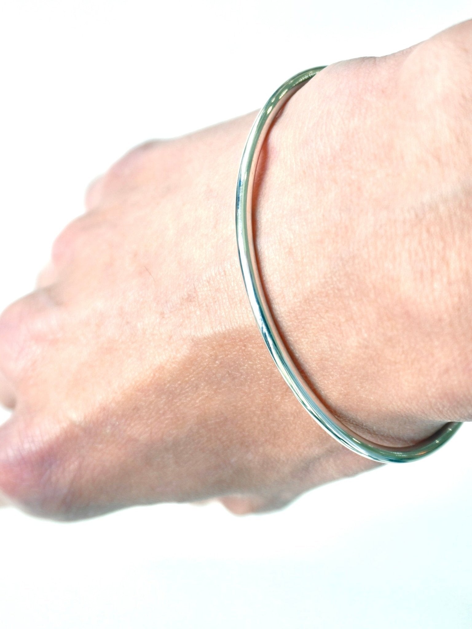 [BRU NA BOINNE] ソーラスバングルナロー - apartir Online Store アパルティール セレクトショップ