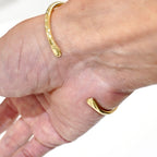 [BRU NA BOINNE] ソーラスバングルナロー - apartir Online Store アパルティール セレクトショップ