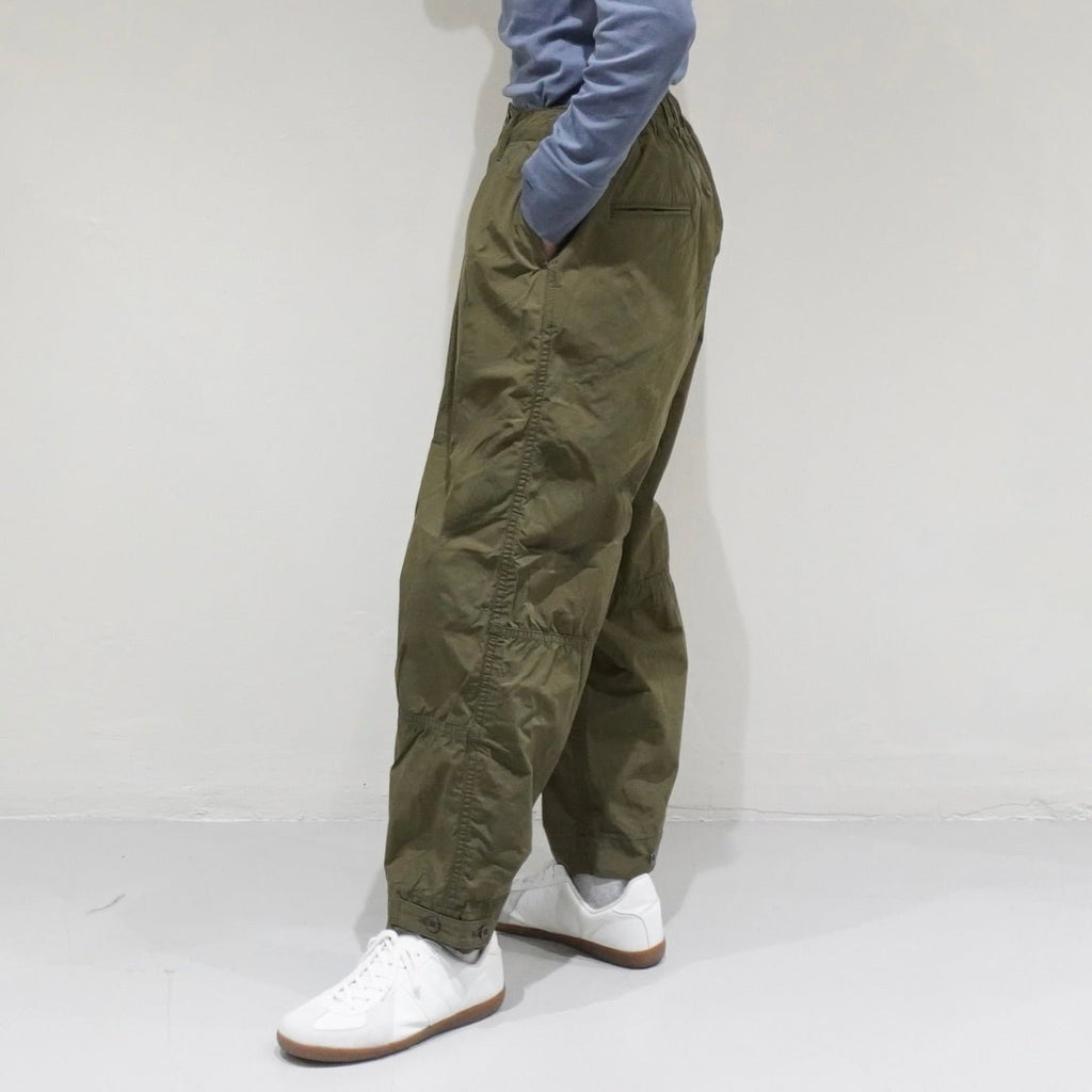 [BRU NA BOINNE] GYOMO - P KAHKI ブルーナボイン ギョモウ ナイロン パンツ - apartir Online Store アパルティール セレクトショップ