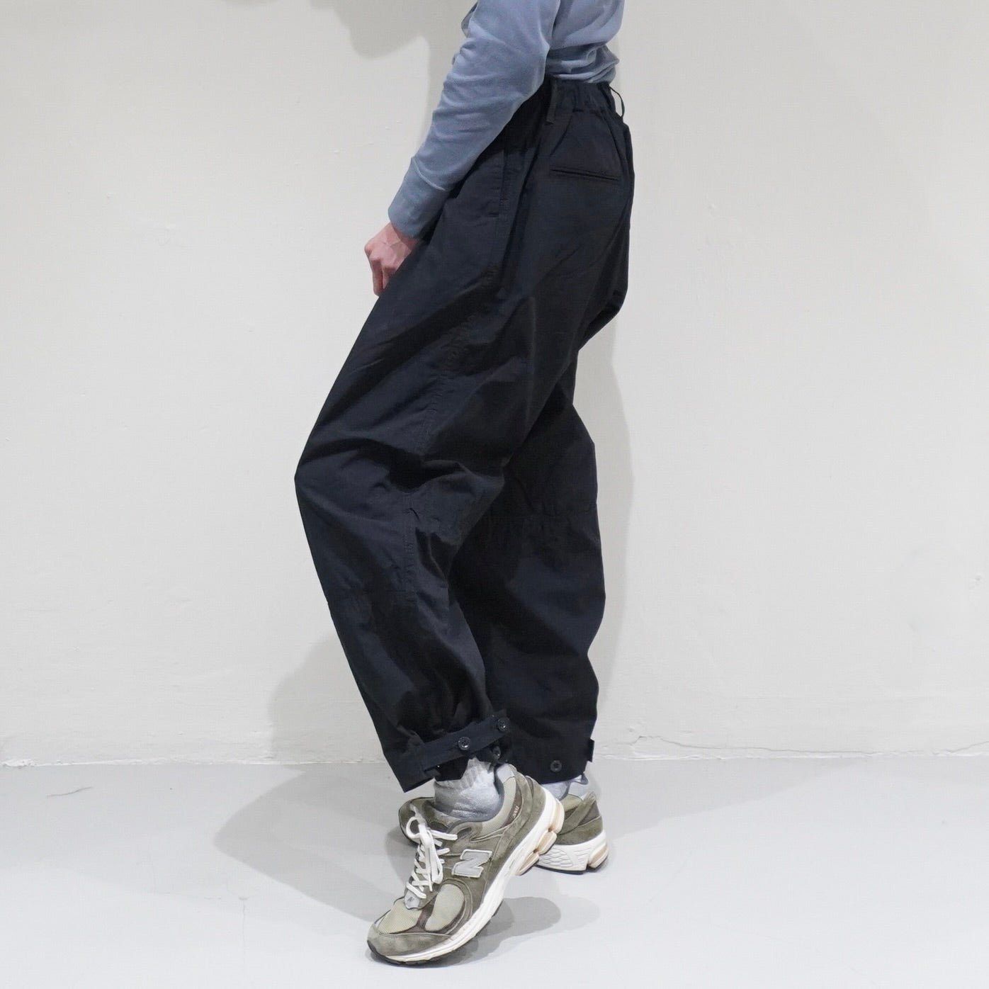 [BRU NA BOINNE] GYOMO - P NAVY ブルーナボイン ギョモウ ナイロン パンツ - apartir Online Store アパルティール セレクトショップ