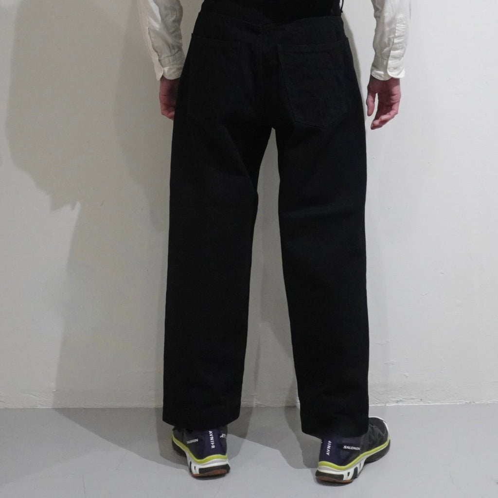 [BRU NA BOINNE] フェリシンビュッシュ ブラックパンツ OW - apartir Online Store アパルティール セレクトショップ