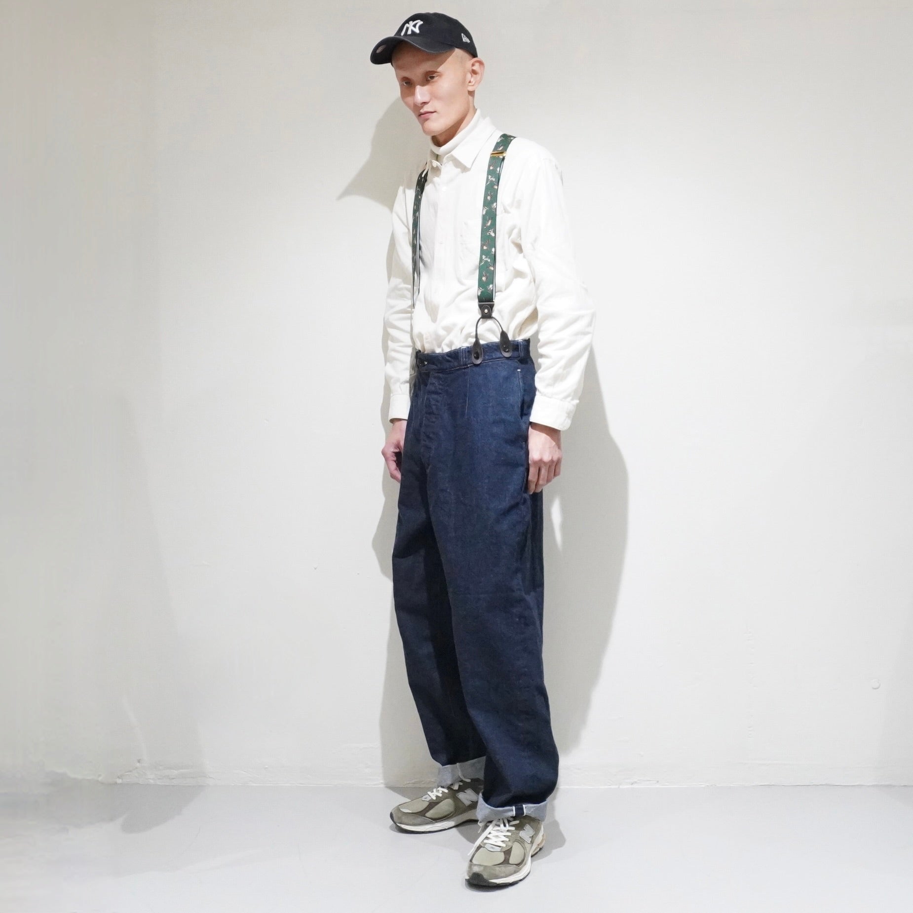 [LENO] BUCKLE BACK TROUSERS リノ バックルバック トラウザーズ - apartir Online Store アパルティール セレクトショップ