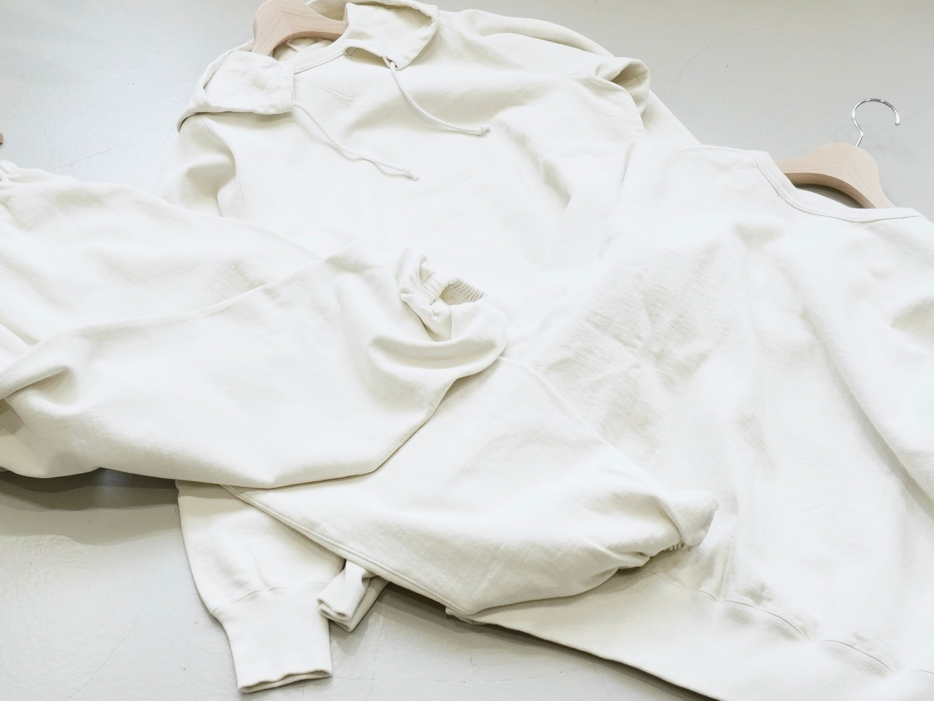 [LENO] FREEDOM SLEEVE SWEAT リノ フリーダムスリーブ スウェット - apartir Online Store アパルティール セレクトショップ