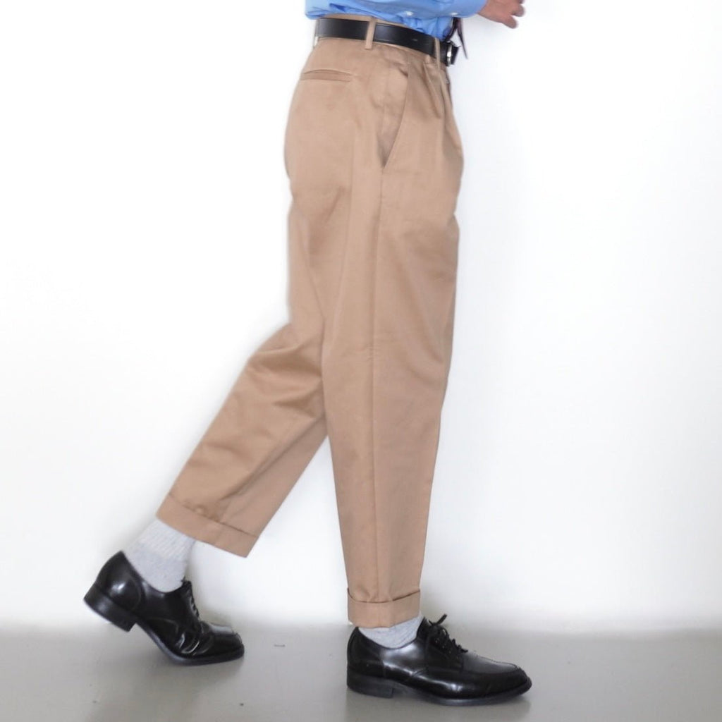 [SCYE BASICS] San Joaquin Cotton Chino Pleated Trousers サイベーシックス サンホアキン コットン チノ トラウザーズ - apartir Online Store アパルティール セレクトショップ